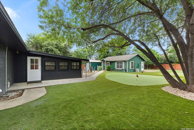 604 SCHWEPPE ST, Boerne, TX 78006