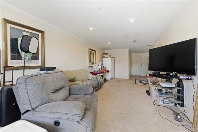 6 Riverpointe Road, Hastings-on-hudson, NY 10706