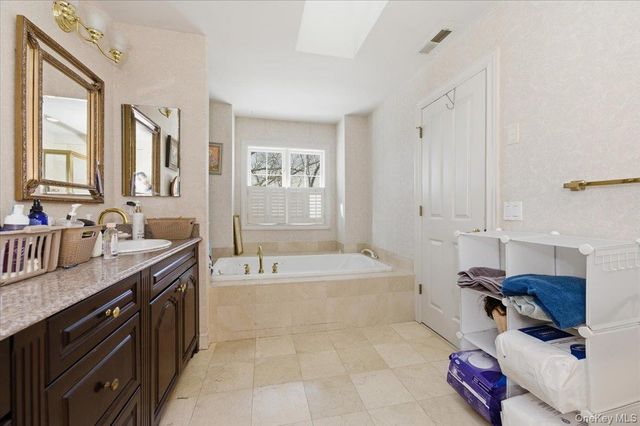 6 Riverpointe Road, Hastings-on-hudson, NY 10706