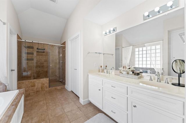 3736 Main Poplar Drive, Houston, TX 77025