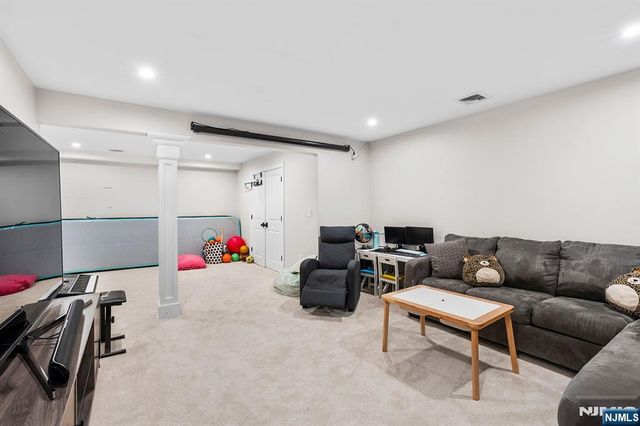 52 Glenwood Avenue, Demarest, NJ 07627