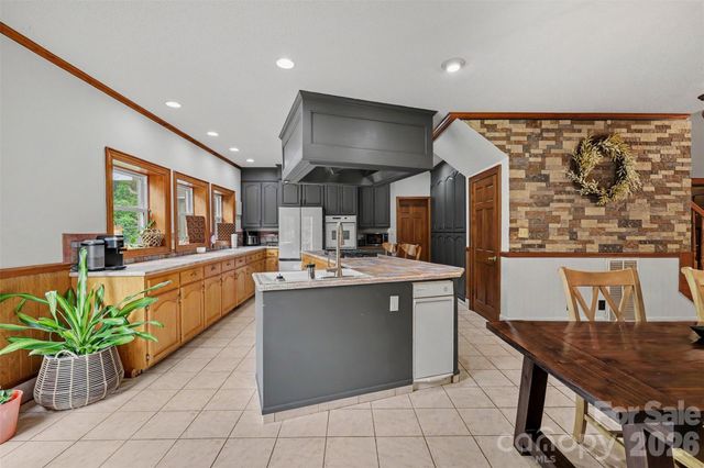 176 Eeb Lane, Statesville, NC 28625