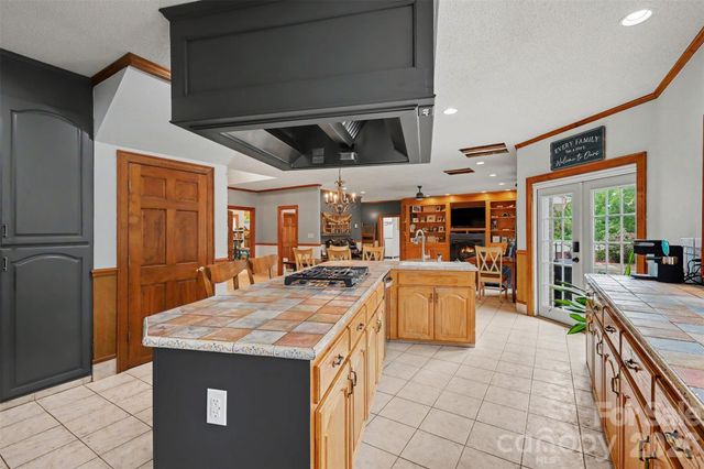176 Eeb Lane, Statesville, NC 28625