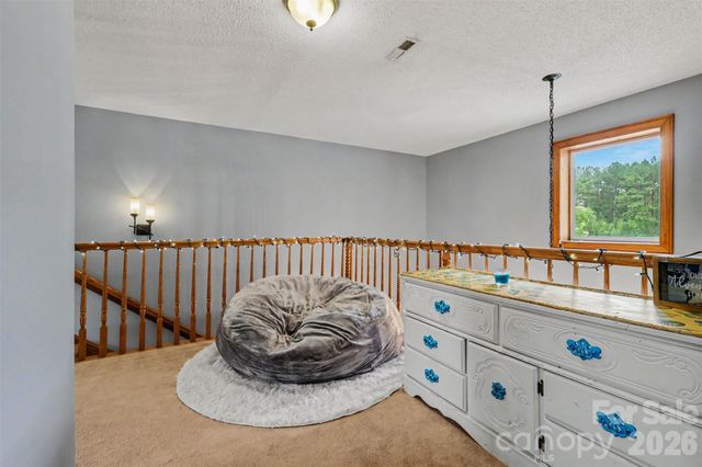 176 Eeb Lane, Statesville, NC 28625