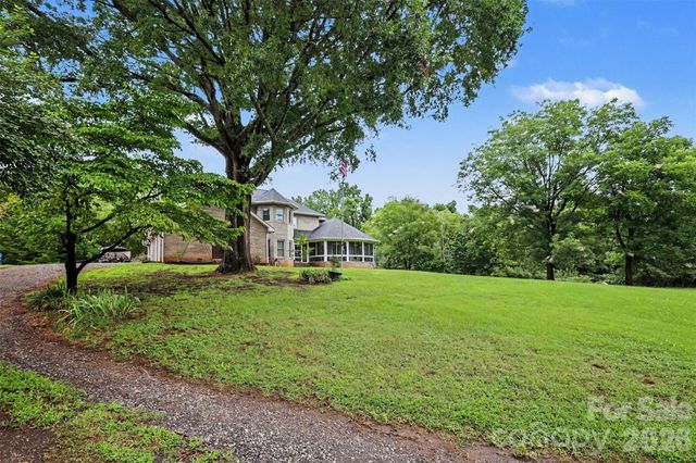176 Eeb Lane, Statesville, NC 28625