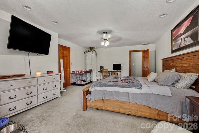 176 Eeb Lane, Statesville, NC 28625