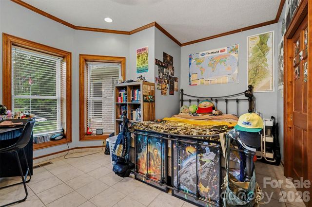 176 Eeb Lane, Statesville, NC 28625