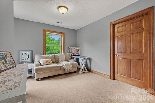 176 Eeb Lane, Statesville, NC 28625