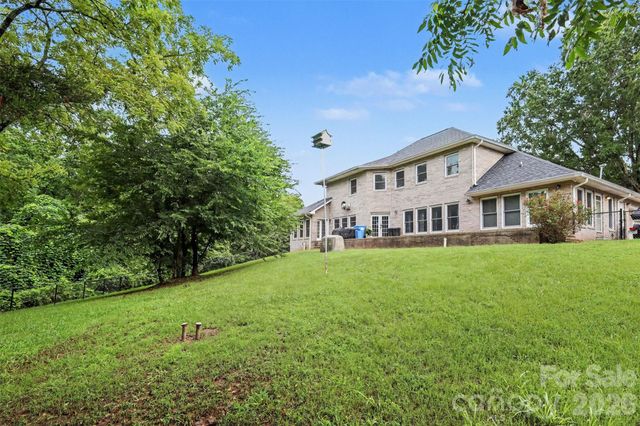 176 Eeb Lane, Statesville, NC 28625