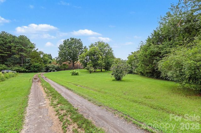 176 Eeb Lane, Statesville, NC 28625