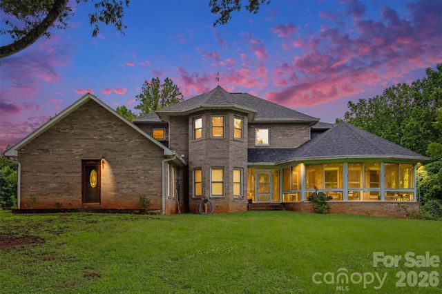 176 Eeb Lane, Statesville, NC 28625