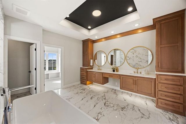 17321 Larsen Street, Overland Park, KS 66221