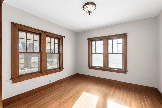 355 S Holyoke St, Wichita, KS 67218