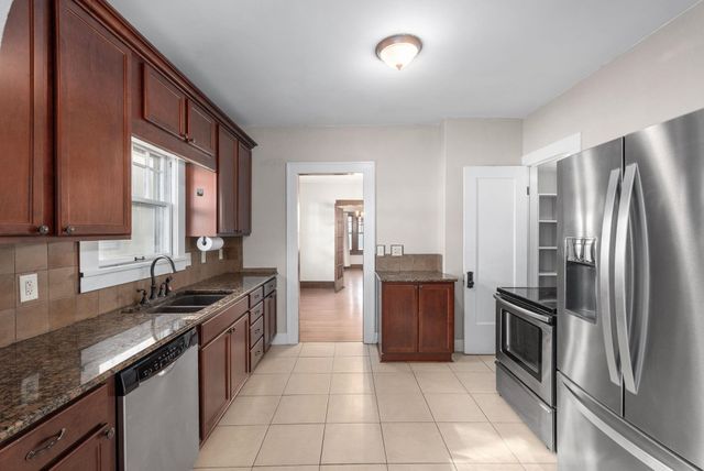 355 S Holyoke St, Wichita, KS 67218