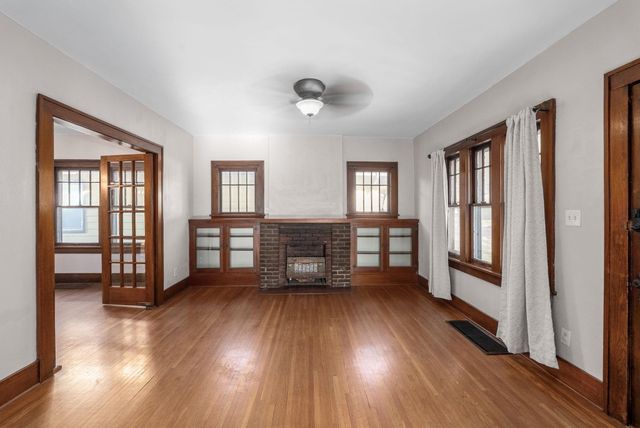 355 S Holyoke St, Wichita, KS 67218