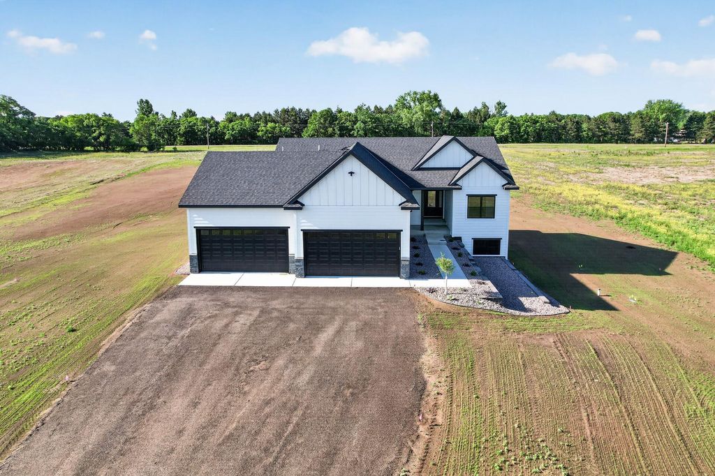 13437 295th Avenue NW, Princeton, MN 55371 — exterior