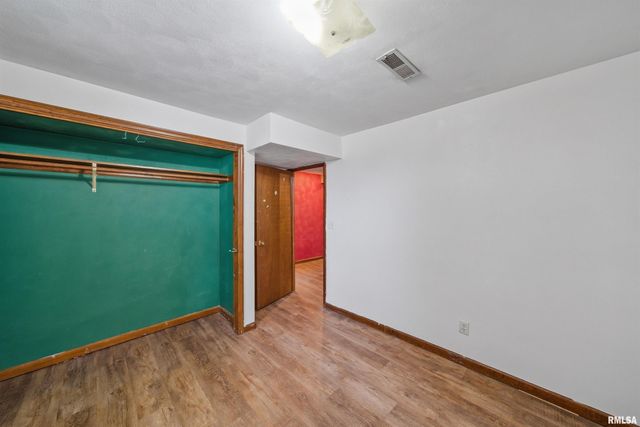 306 N STONE CHURCH Road, Peoria, IL 61604