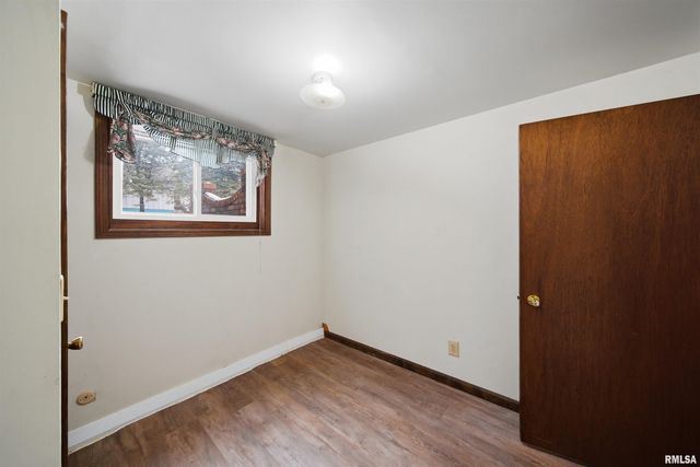 306 N STONE CHURCH Road, Peoria, IL 61604