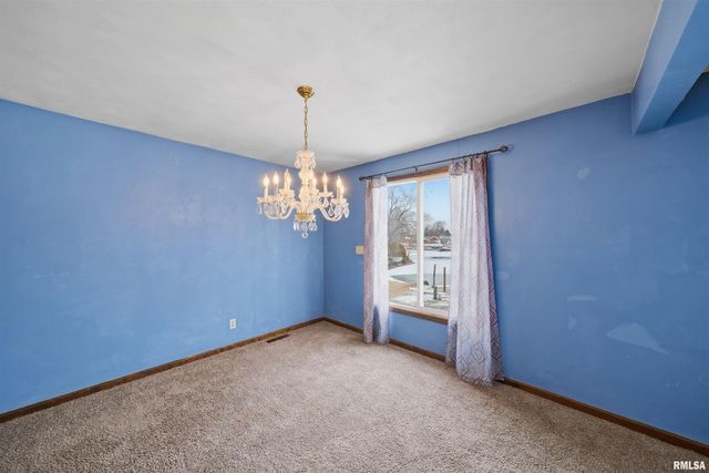 306 N STONE CHURCH Road, Peoria, IL 61604