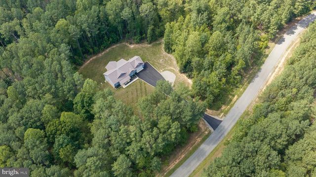 1098 LAKE FOREST DR, Mineral, VA 23117