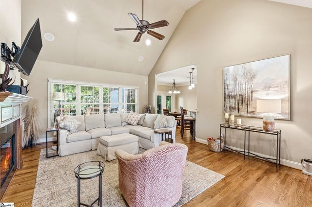 32 Arbor Glen Court, Taylors, SC 29687