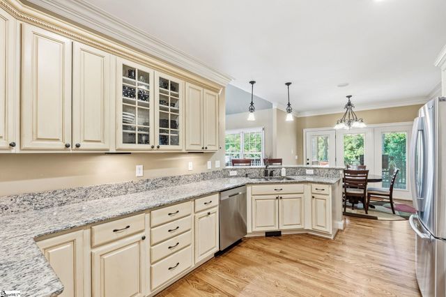 32 Arbor Glen Court, Taylors, SC 29687
