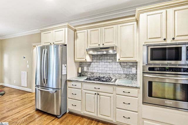 32 Arbor Glen Court, Taylors, SC 29687