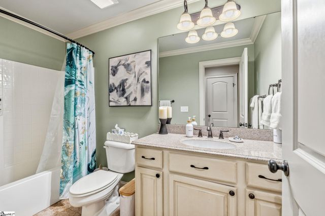 32 Arbor Glen Court, Taylors, SC 29687