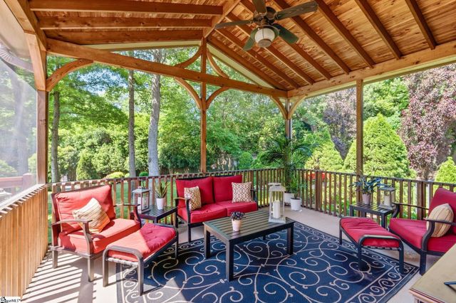 32 Arbor Glen Court, Taylors, SC 29687