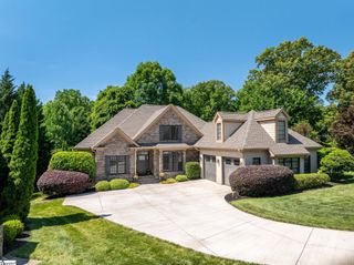 32 Arbor Glen Court, Taylors, SC 29687