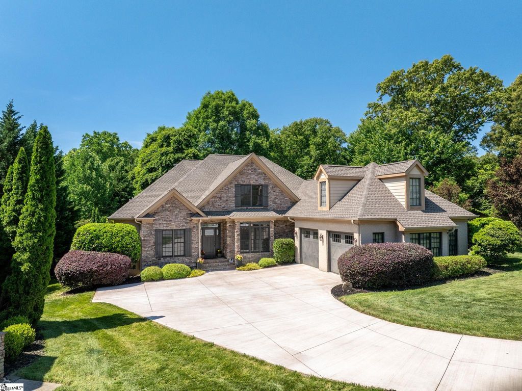 32 Arbor Glen Court, Taylors, SC 29687