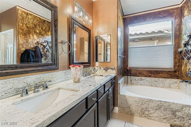 972 Via Canale Drive, Henderson, NV 89011