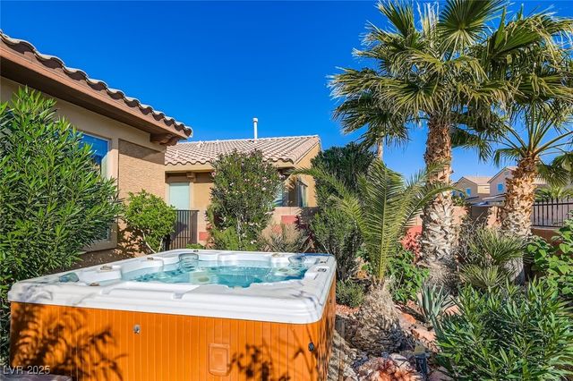 972 Via Canale Drive, Henderson, NV 89011