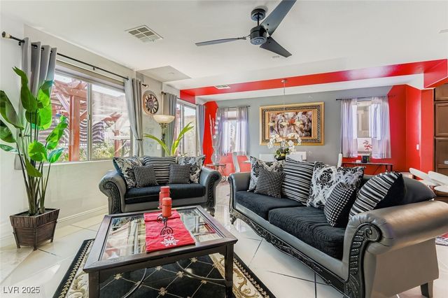 972 Via Canale Drive, Henderson, NV 89011