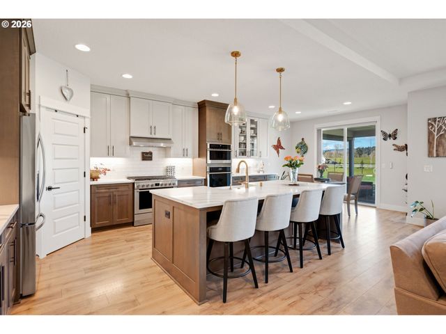 136 KLAZINA Ct, Woodland, WA 98674