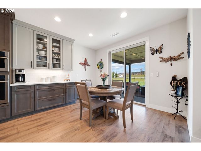 136 KLAZINA Ct, Woodland, WA 98674