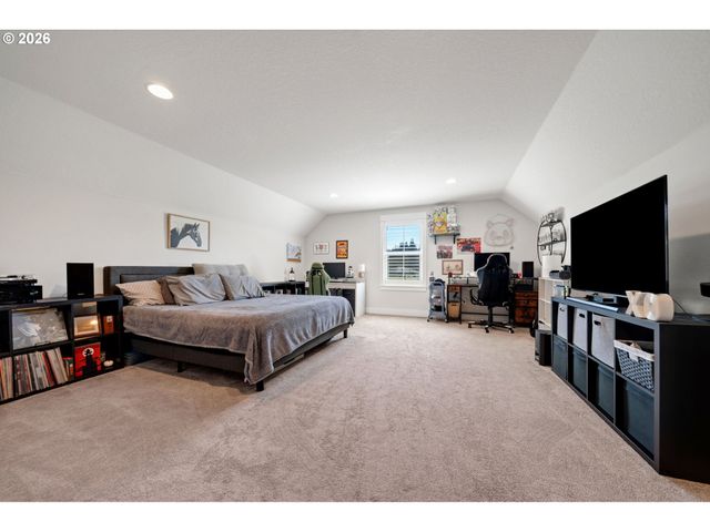 136 KLAZINA Ct, Woodland, WA 98674