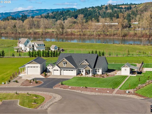 136 KLAZINA Ct, Woodland, WA 98674