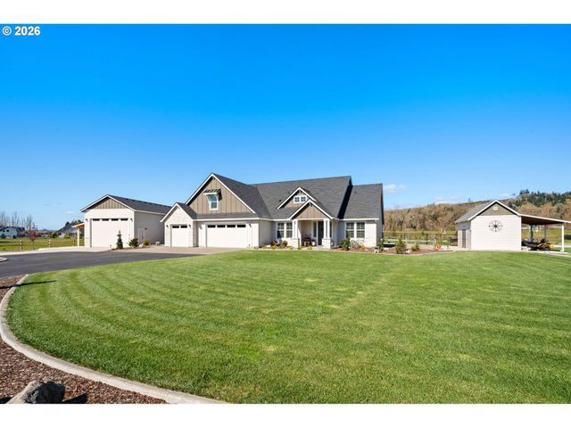 136 KLAZINA Ct, Woodland, WA 98674