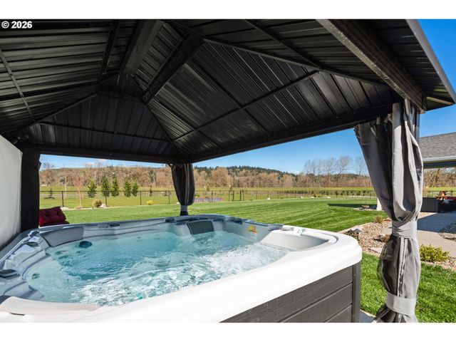 136 KLAZINA Ct, Woodland, WA 98674