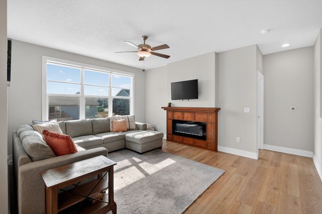 2710 22nd Street SW, Altoona, IA 50009