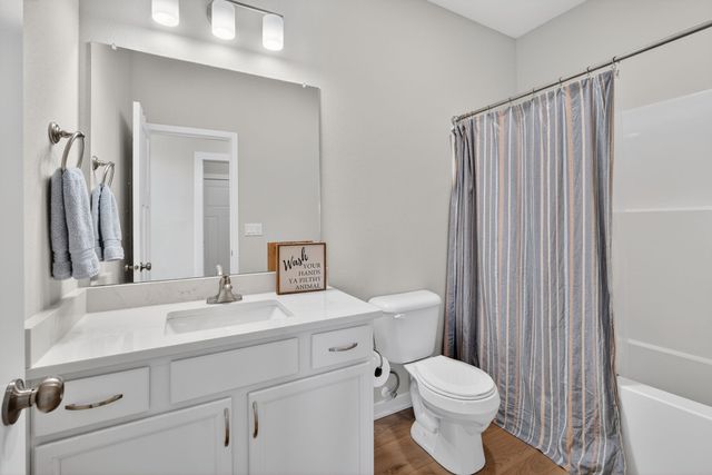 2710 22nd Street SW, Altoona, IA 50009