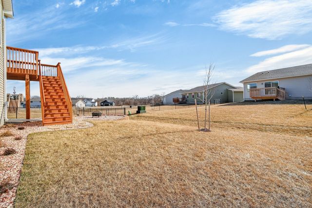 2710 22nd Street SW, Altoona, IA 50009