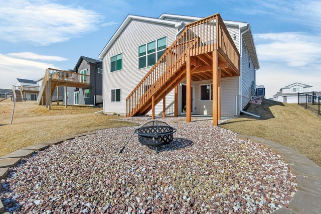 2710 22nd Street SW, Altoona, IA 50009