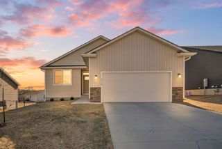 2710 22nd Street SW, Altoona, IA 50009