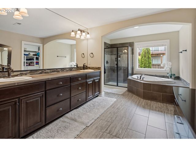 12973 Nw ETHAN Dr, Portland, OR 97229
