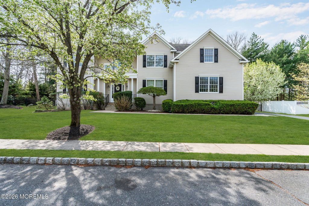 105 Mesa Verde Lane, Howell, NJ 07731