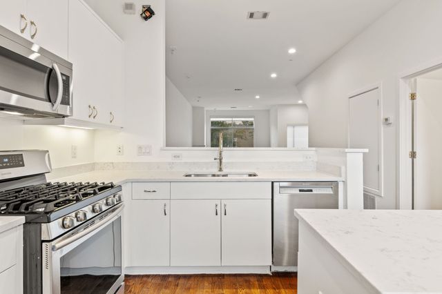 4060 Travis Street 12, Dallas, TX 75204