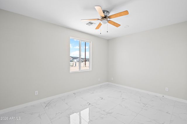 2228 S HASSAYAMPA Road, Tonopah, AZ 85354