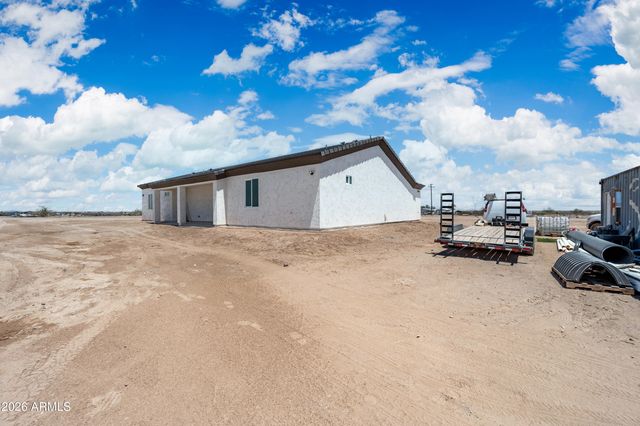 2228 S HASSAYAMPA Road, Tonopah, AZ 85354